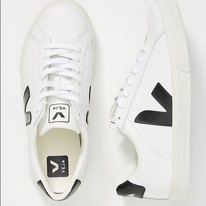 Veja Esplar Low-Top Sneakers size 37